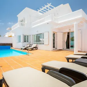 Felicidad Villa Puerto del Carmen (Lanzarote)